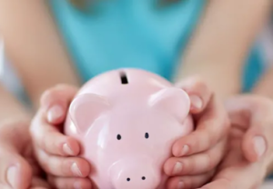 Read more about the article How parents should teach their kids about Money Management?