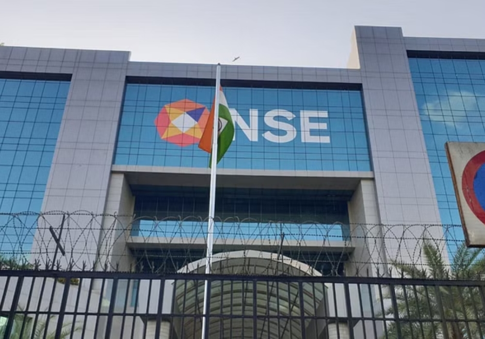 You are currently viewing Refund 300 crores To NSE; Supreme Court to SEBI